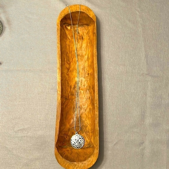 NEW ! Reversible Jewelry 38” Long Necklace Adjustable Scroll Side Hammered Side - Picture 5 of 15